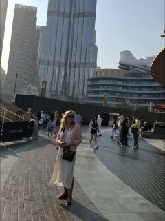 🌍 En visite à Dubaï pour rencontrer des investisseurs sur des projets de start-up ! Une belle expérience enrichissante avec des rendez-vous prometteurs. Hâte de partager ces moments et de voir où cela nous mènera ! 🚀✨ #Dubaï #StartUp #Investissement #Entrepreneuriat #Innovation @fairmontdubai @ambassadorsclubdubai @dubaifashionweek #dubai #dubai🇦🇪 #luxe #style #mode #business