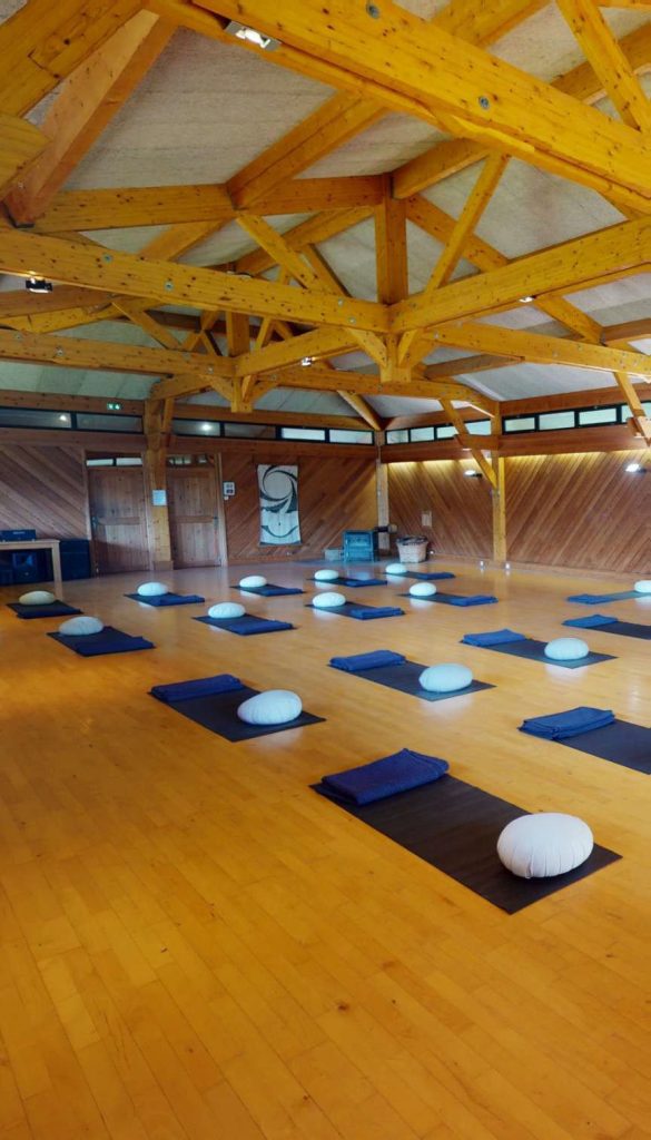 Salle de pratique yoga, médidation